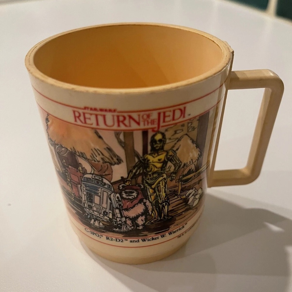 1983 ORIGINAL AUTHENTIC STAR WARS RETURN OF THE JEDI CUP MUG C3PO R2 D2 Ewoks